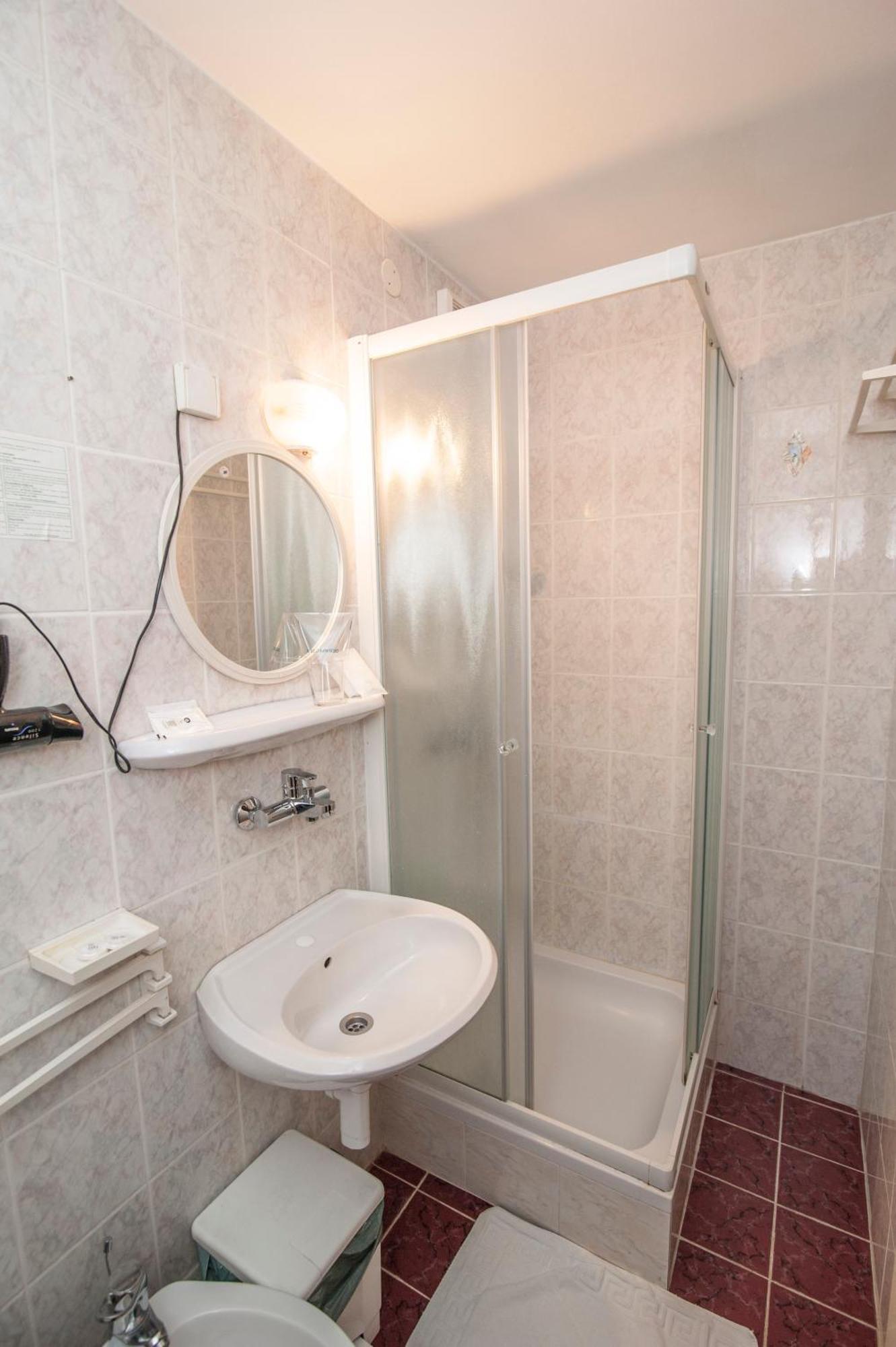 Hotel Faraon Цельє Номер фото